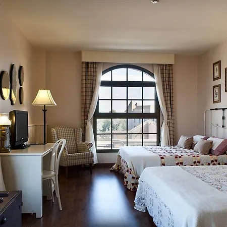 Hotel Portaventura Roulette - Includes Unlimited Access To Portaventura Park & 1 Access To Ferrari Land