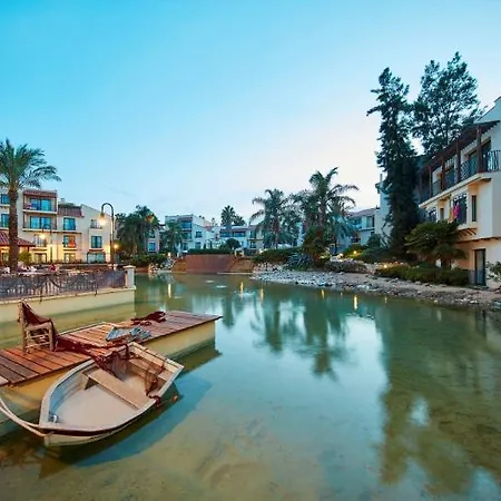 Hotel Portaventura Roulette - Includes Unlimited Access To Portaventura Park & 1 Access To Ferrari Land Salou